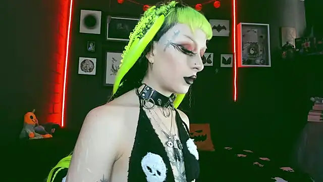 insania 9999  online show from February 2025 04:50:01 PM