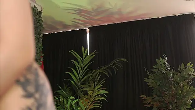 HotSkinnyX online show from March 2025 05:27:01 AM