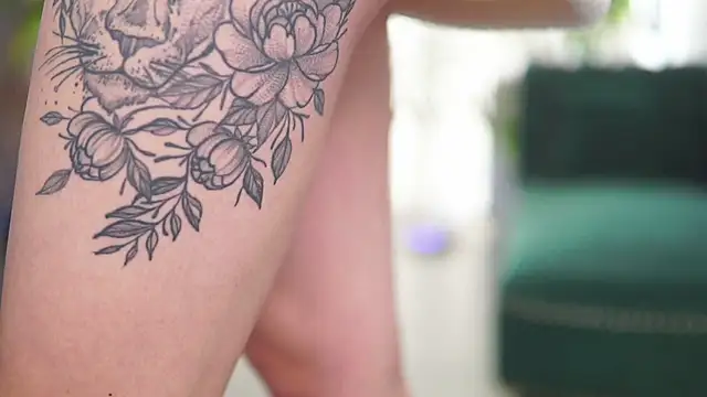 Snapshot of HotSkinnyX chatting on January 2026 09:36:02 AM HotSkinnyX online show from January 2026 09:36:02 AM