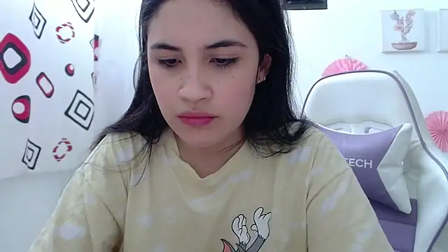 InocentHeaven1 online show from December 2025 01:52:02 PM