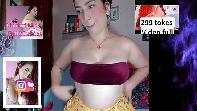 Snapshot of Nicole_x chatting on March 2025 11:56:01 PM Nicole x online show from March 2025 11:56:01 PM