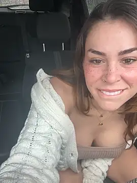 LeaGambit   online show from February 2026 06:15:02 PM