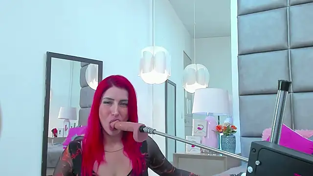 AllissaBrowm online show from January 2025 10:41:02 PM