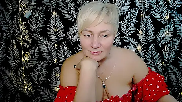 Snapshot of Olivia_playful chatting on January 2025 02:33:02 PM Olivia playful online show from January 2025 02:33:02 PM