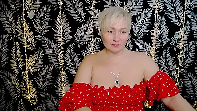 Snapshot of Olivia_playful chatting on February 2025 12:33:01 PM Olivia playful online show from February 2025 12:33:01 PM