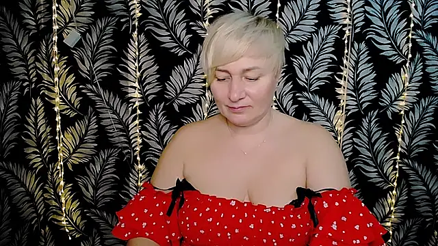 Snapshot of Olivia_playful chatting on February 2025 03:38:01 PM Olivia playful online show from February 2025 03:38:01 PM