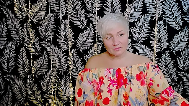 Snapshot of Olivia_playful chatting on November 2025 11:24:02 AM Olivia playful online show from November 2025 11:24:02 AM