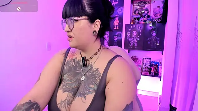  Ali Brinck  online show from September 2025 02:48:01 AM