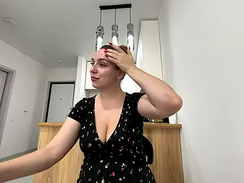 Snapshot of Janeee chatting on November 2025 06:24:02 AM Janeee online show from November 2025 06:24:02 AM