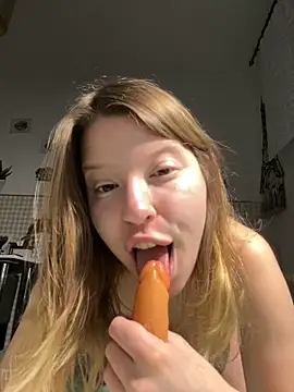 kimczii online show from April 2026 06:16:02 AM