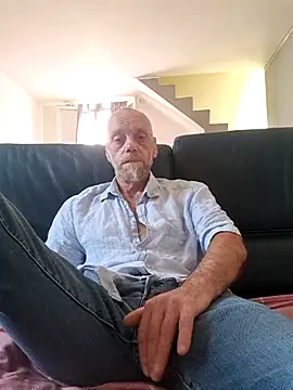 eddouxxx78 online show from May 2026 07:38:01 AM