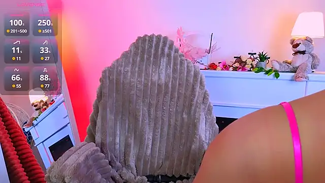 Snapshot of ___Emily___ chatting on February 2025 07:34:01 AM    Emily    online show from February 2025 07:34:01 AM