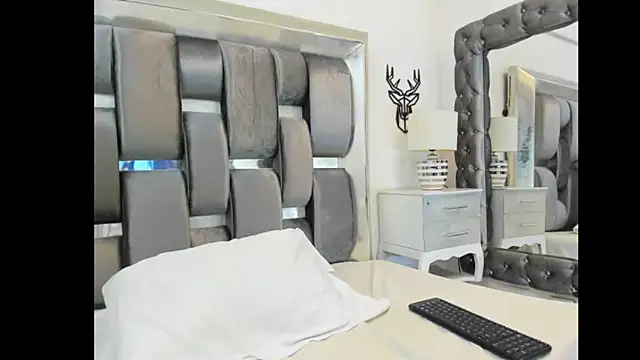 AntonellaaHot online show from December 2025 07:25:01 AM