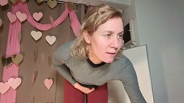 Snapshot of Lola_Belgium chatting on February 2026 05:53:01 PM Lola Belgium online show from February 2026 05:53:01 PM