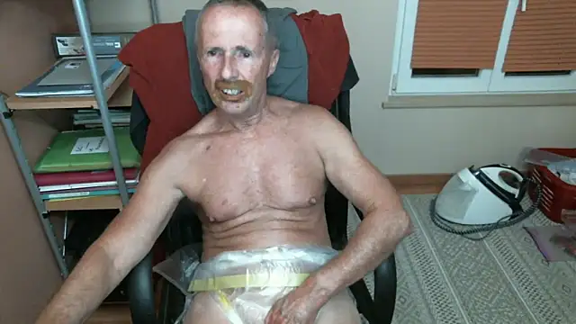 olibrius71 online show from March 2025 08:06:02 PM