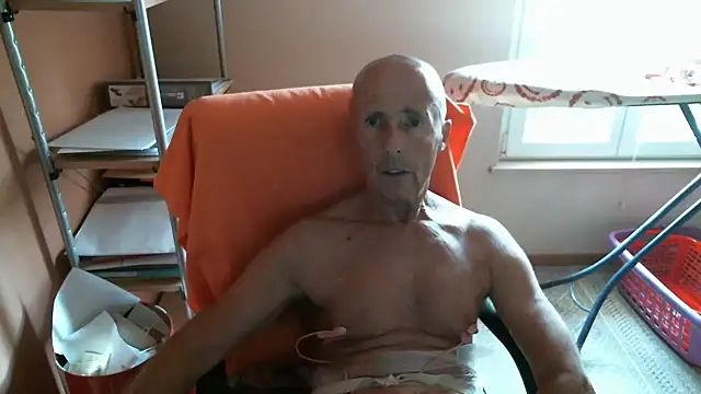 olibrius71 online show from July 2026 05:59:01 PM