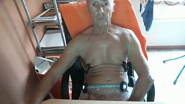 olibrius71 online show from August 2026 11:52:01 AM
