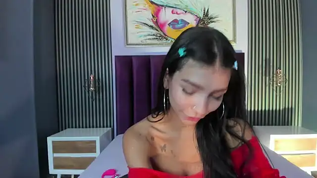 LauraAristizabal online show from February 2025 04:00:02 PM