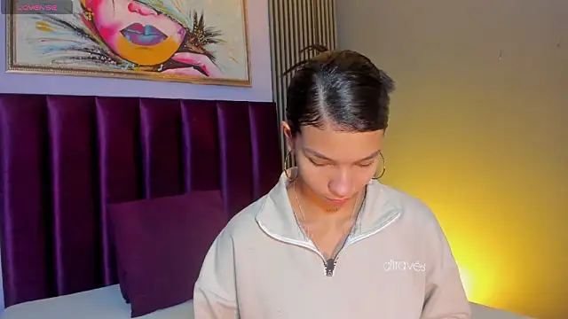 LauraAristizabal online show from March 2026 12:29:01 PM