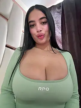Snapshot of perla_kem_ chatting on February 2026 04:44:01 PM perla kem online show from February 2026 04:44:01 PM