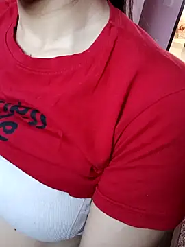 Snapshot of CuteSarikaLIVE chatting on March 2026 03:41:02 AM CuteSarikaLIVE online show from March 2026 03:41:02 AM