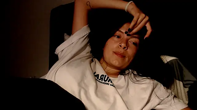 Snapshot of Meghan320 chatting on January 2025 04:57:02 AM Meghan320 online show from January 2025 04:57:02 AM