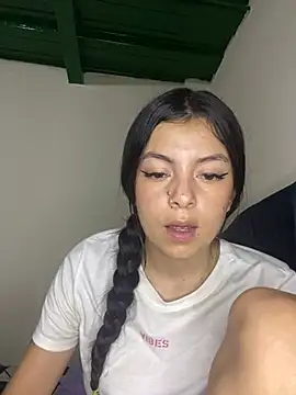 Snapshot of Meghan320 chatting on February 2025 03:46:02 AM Meghan320 online show from February 2025 03:46:02 AM