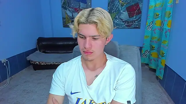 patrik 027 online show from October 2025 05:52:01 PM