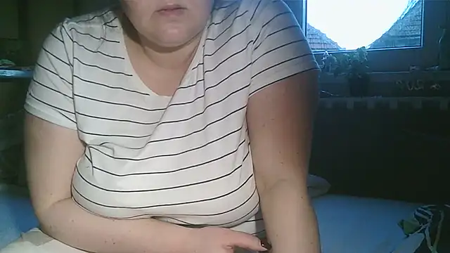 Snapshot of Mileva88 chatting on March 2025 04:24:02 PM Mileva88 online show from March 2025 04:24:02 PM