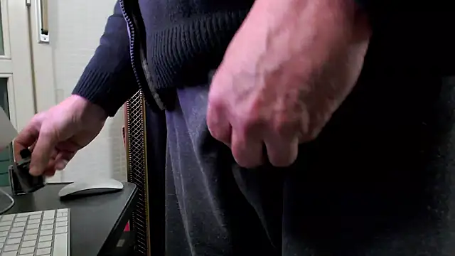 Snapshot of Unicum900 chatting on February 2025 04:57:01 PM Unicum900 online show from February 2025 04:57:01 PM