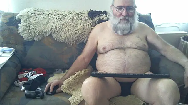 Snapshot of SexySantaC chatting on September 2025 07:42:01 AM SexySantaC online show from September 2025 07:42:01 AM