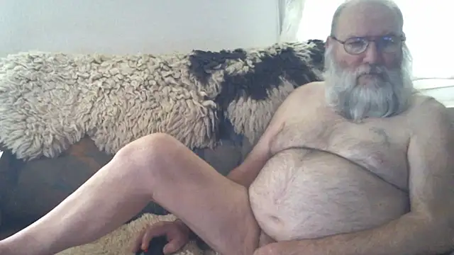Snapshot of SexySantaC chatting on September 2025 06:50:01 AM SexySantaC online show from September 2025 06:50:01 AM