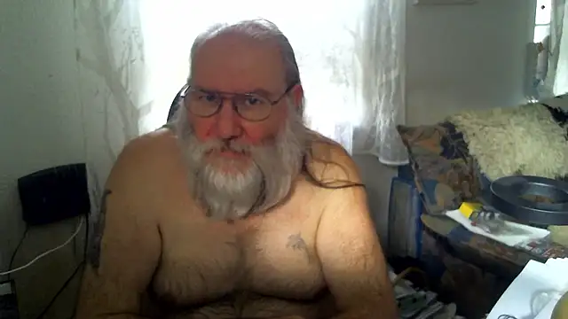 Snapshot of SexySantaC chatting on September 2025 09:47:02 AM SexySantaC online show from September 2025 09:47:02 AM