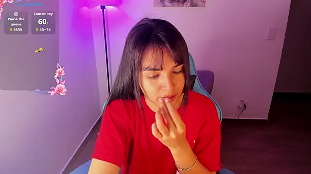 Miss Nicole online show from May 2026 08:16:02 PM