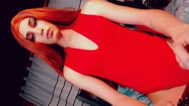 Snapshot of CharlotteBigCock chatting on February 2025 06:22:02 PM CharlotteBigCock online show from February 2025 06:22:02 PM