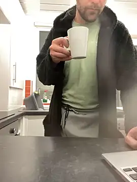 bigguy101 online show from February 2025 06:52:02 AM