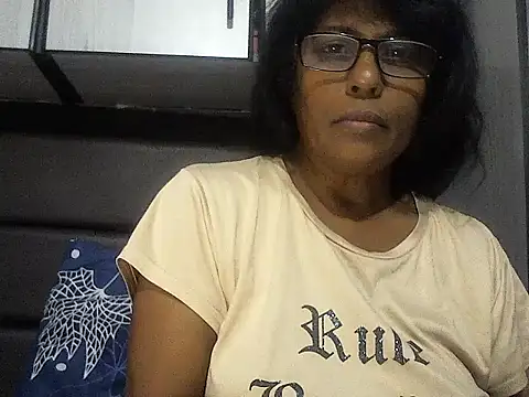 MsAttitude online show from November 2025 03:14:02 PM