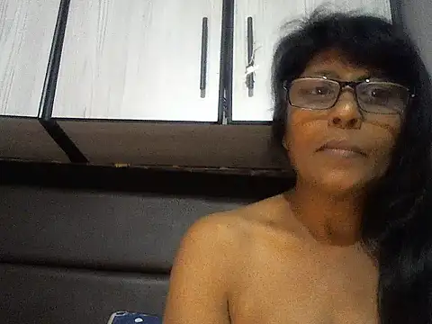 MsAttitude online show from November 2025 08:25:02 AM