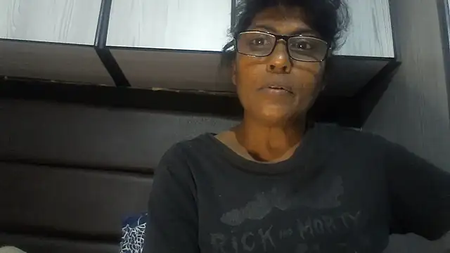 MsAttitude online show from December 2025 05:31:01 PM