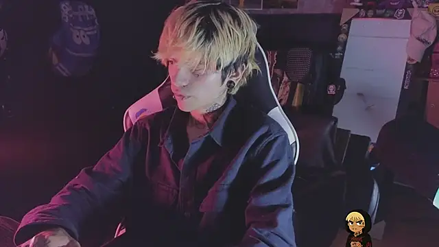 AcidMilo online show from May 2026 06:08:01 AM