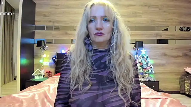 Snapshot of TrueFoxyyy chatting on January 2025 06:59:02 PM TrueFoxyyy online show from January 2025 06:59:02 PM