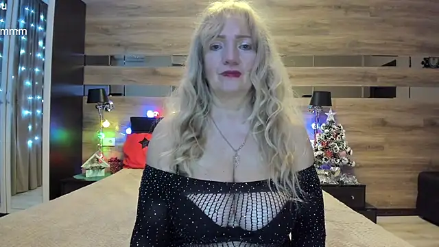 Snapshot of TrueFoxyyy chatting on January 2025 08:53:01 PM TrueFoxyyy online show from January 2025 08:53:01 PM