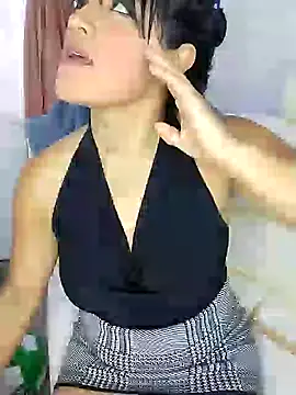 zhayra rose online show from January 2025 10:33:01 PM