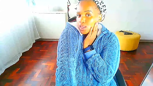 Snapshot of Charlie-Crawford chatting on February 2025 03:38:02 PM Charlie-Crawford online show from February 2025 03:38:02 PM