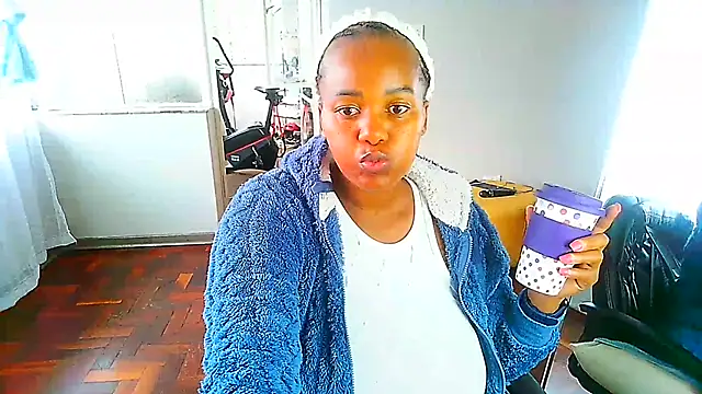 Snapshot of Charlie-Crawford chatting on February 2025 04:50:02 AM Charlie-Crawford online show from February 2025 04:50:02 AM