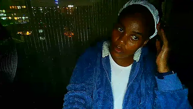 Snapshot of Charlie-Crawford chatting on February 2025 05:40:02 PM Charlie-Crawford online show from February 2025 05:40:02 PM