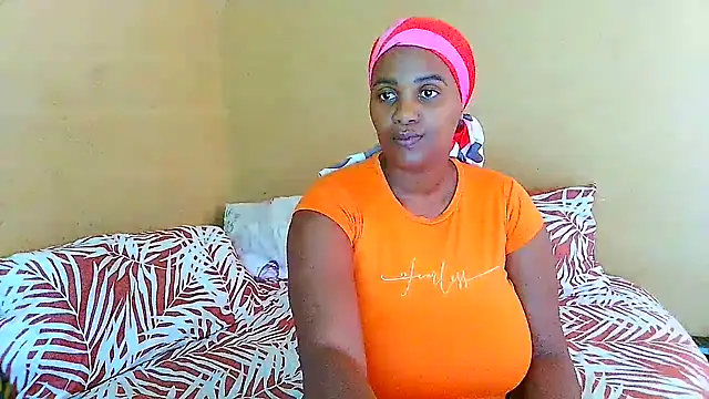 Snapshot of Charlie-Crawford chatting on March 2025 02:23:01 PM Charlie-Crawford online show from March 2025 02:23:01 PM