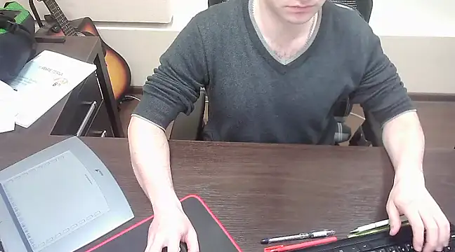 Snapshot of alex89north chatting on March 2025 07:05:02 PM alex89north online show from March 2025 07:05:02 PM