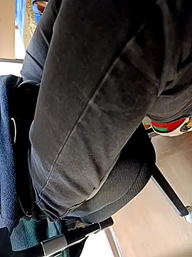 Snapshot of alex89north chatting on March 2025 10:11:02 AM alex89north online show from March 2025 10:11:02 AM