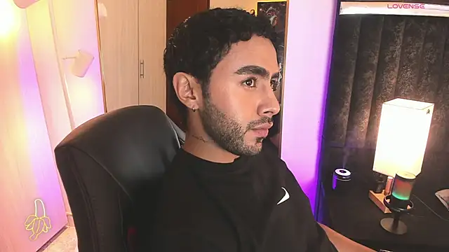 ItsMeEros online show from February 2026 10:02:02 PM